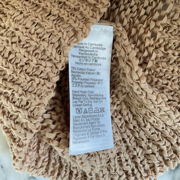 NWT J Crew Top Women’s M Tan Textured Sweater Tee Loose Knit Boho - pull flaws - Picture 12 of 12